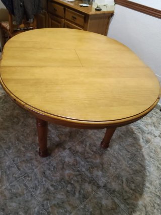 Mesa de comedor extensible de madera