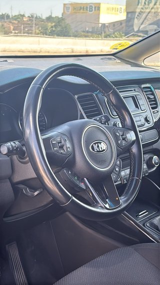 KIA Carens 2015