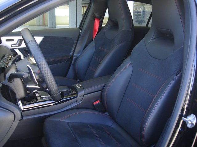 Mercedes Clase A AMG A 35 4MATIC Sedán