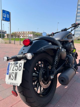 Keeway V-Cruise Negra