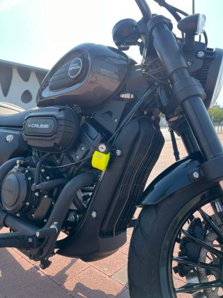 Keeway V-Cruise Negra