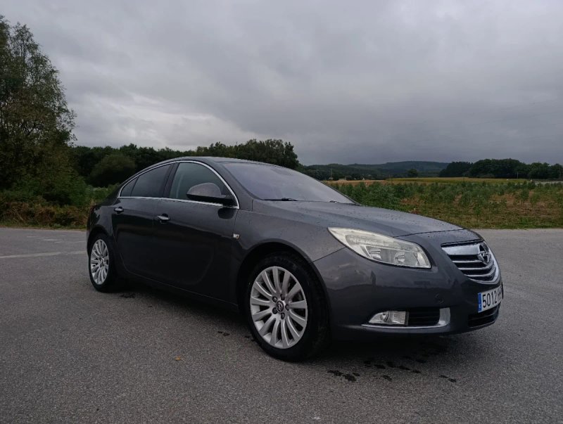 Opel Insignia 2012 - foto 1