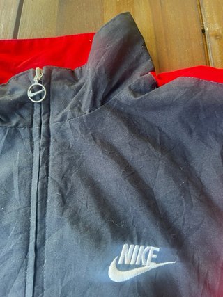 Chaqueta Nike Vintage Negra y Roja