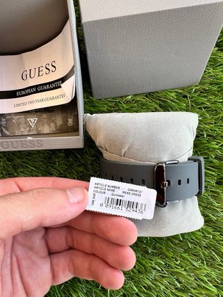 Reloj Guess GW0491G1 Negro y Dorado