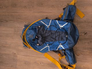 Mochila Salomon Azul y Amarilla