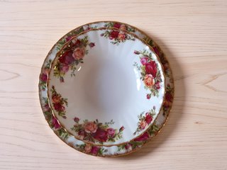 Cuenco y plato Royal Albert Old Country Roses