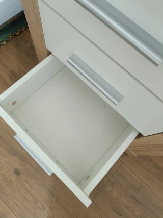 Cabecero mesitas de noche + Cómoda