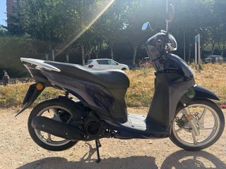 Honda Vision 110 Scooter Azul 27.713 km
