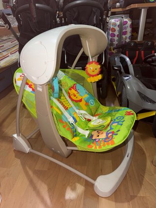 Amaca para bebé con movimiento y sonidFisher-Price
