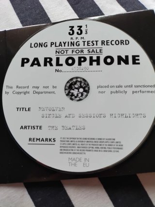CD doble The Beatles Revolver