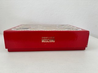Scatola Cheap and Chic Moschino