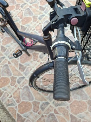 Bicicleta Urbana B'TWIN Azul con Cesta