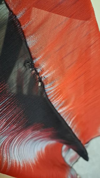 Top Linda nero e rosso fantasia trasparenze