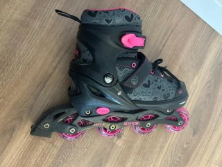 Patines en línea KOSSOK rosas y negros