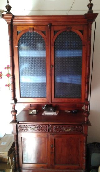 Mueble alacena vitrina estilo Alfonsino siglo XIX