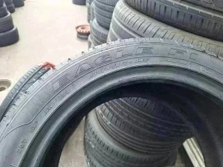 235 45 R17 94Y Goodyear - 1 neumático +95%