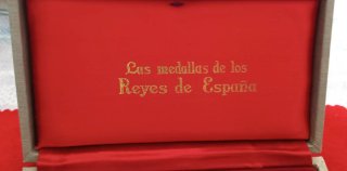 Medallas Juan Carlos I y Sofía Plata España