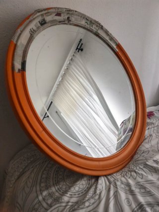 Espejo decorado naranja