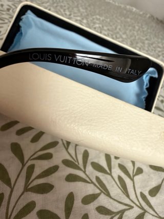 Gafas de sol Louis Vuitton plateadas moradas