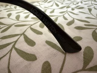 Gafas de sol Louis Vuitton plateadas moradas