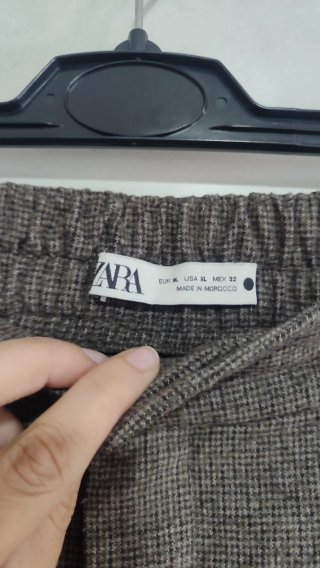 Pantalones de vestir Zara marrones