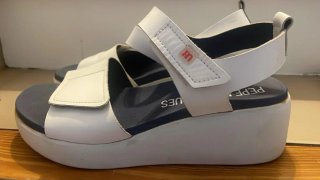Sandalias Pepe Menargues Blancas y Azul Marino