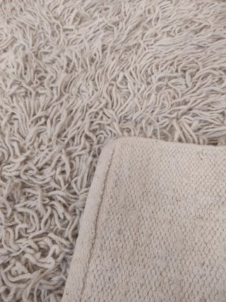Alfombra VITTEN de lana beige