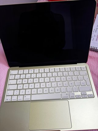 Ordenador Apple Verde Tiene seguro  4 meses de uso