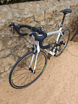 Bicicleta Trek ONE Serie 1.5 T-56