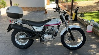 Suzuki VanVan 125  Muy  cuidada. Solo 2950km
