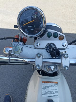 Suzuki VanVan 125  Muy  cuidada. Solo 2950km