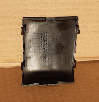 TAPA DE REMOLCADO RENAULT MEGANE III