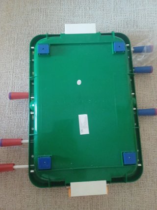 Futbolín de mesa pequeño Medidas: 41cm.* 30cm.