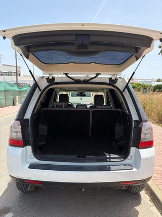 Land Rover Freelander 2011