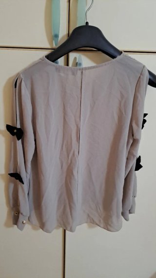 Blusa Candida tortora manica lunga fiocchetti