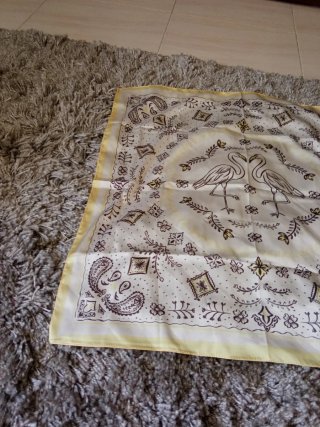 Pañuelo estampado 65x65