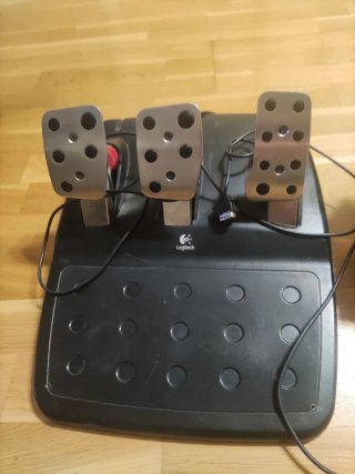 Pedales y Palanca Logitech G27