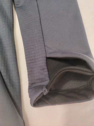 Cortavientos Quechua Gris