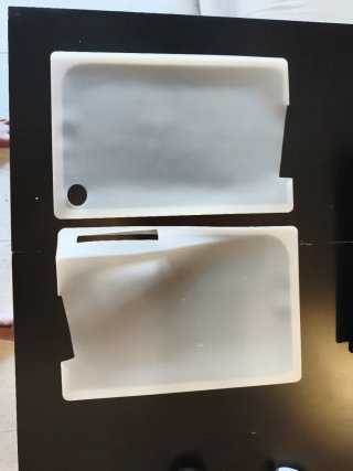 PlayStation 5 Negra y Blanca
