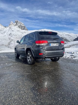 Jeep Grand Cherokee Overland