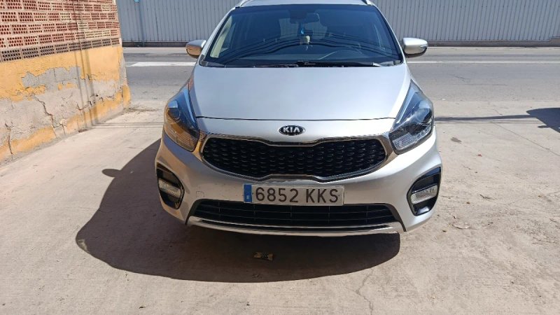 KIA Carens 2018 - foto 1