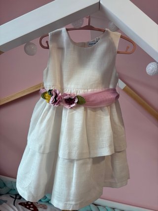Vestido Mayoral blanco con flores