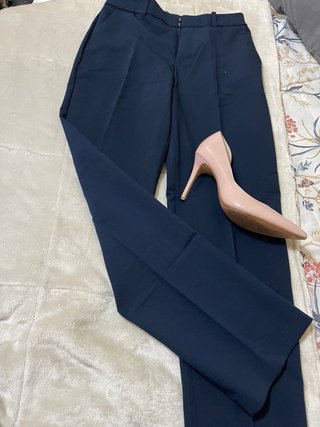 Pantalones verdes y beige, negro, azul, baqueros