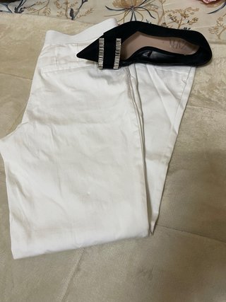 Pantalones verdes y beige, negro, azul, baqueros