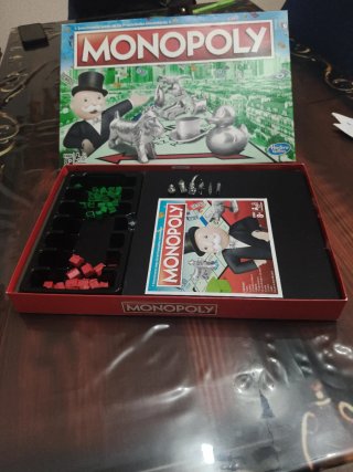 Juego de mesa Monopoly Clásico (Hasbro)