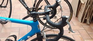 2 Bici da Corsa - Telaio Blu e Nera