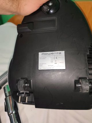Aspiradora Rowenta Ciclón 750W con accesorios