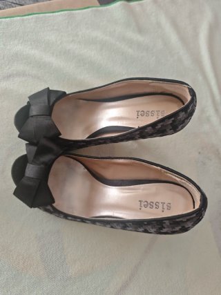 Zapatos de tacón negros y grises T.36