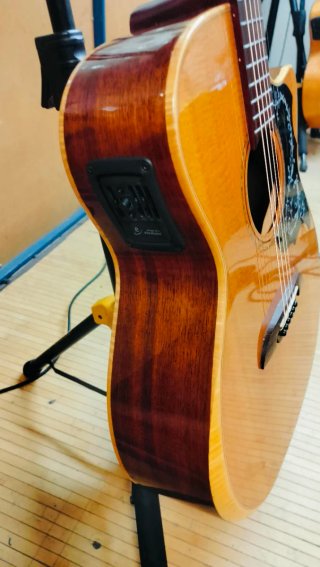 Guitarra Alvarez AG70W Electroacústica