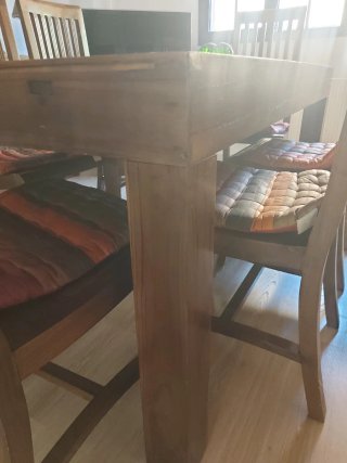 Mesa Madera y Cristal+6 Sillas y aparador.completo